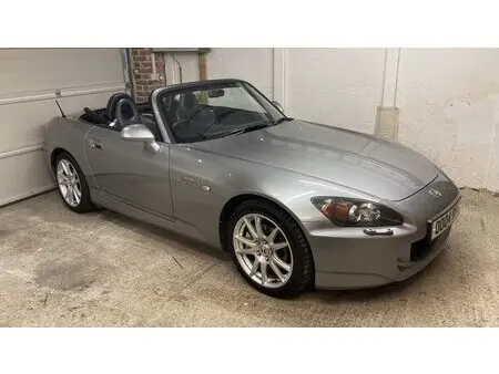 2004 — HONDA S2000 — 79,469 km