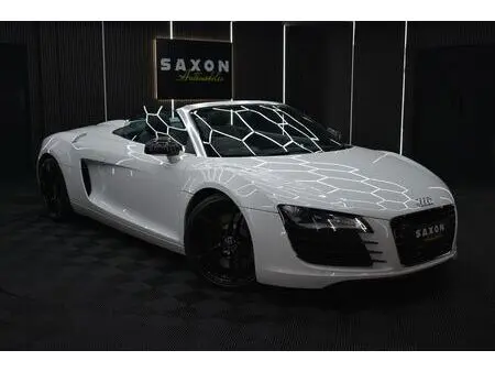 2011 — AUDI R8 — 57,695 km
