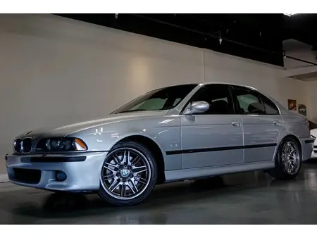 2002 — Bmw 5 series M5 V8 5.0 — 86,071 km