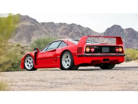 1989 — FERRARI F40 — 4,023 km