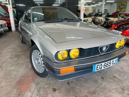 1984 — ALFA ROMEO GTV — 112,000 km