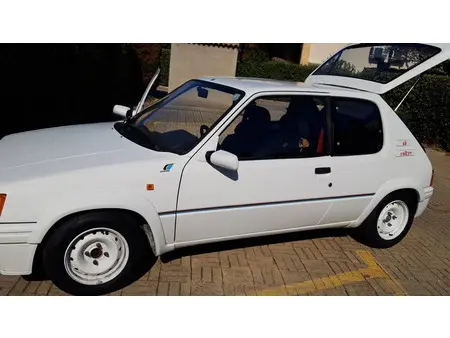 1989 — PEUGEOT 205 — 34,000 km