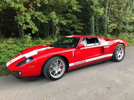2005 — FORD GT — 6,820 km