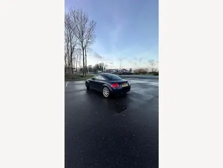 2002 — AUDI TT — 100,817 km