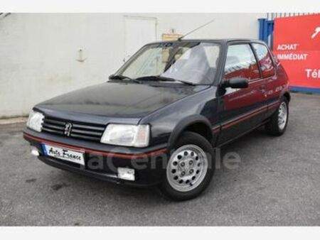 PEUGEOT 205