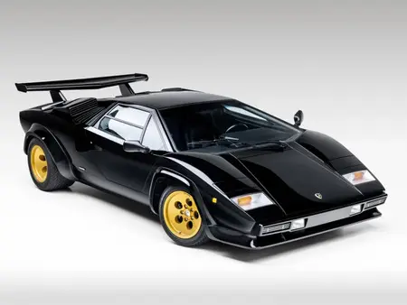 1985 — LAMBORGHINI COUNTACH — 16 km