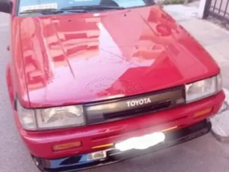 1983 — TOYOTA COROLLA — 32,000 km