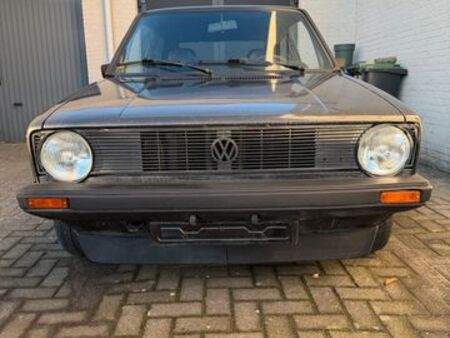 VOLKSWAGEN GOLF
