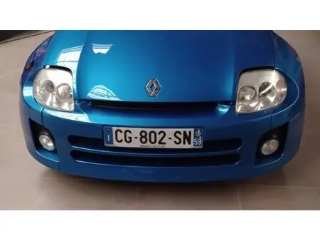 2002 — Renault Clio V6 3.0 2WD — 25,451 km