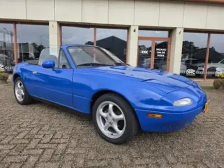1990 — MAZDA MX5 — 77,099 km