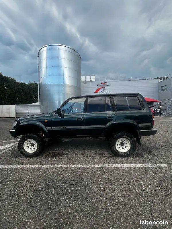 1993 — TOYOTA LAND CRUISER — 70,000 km
