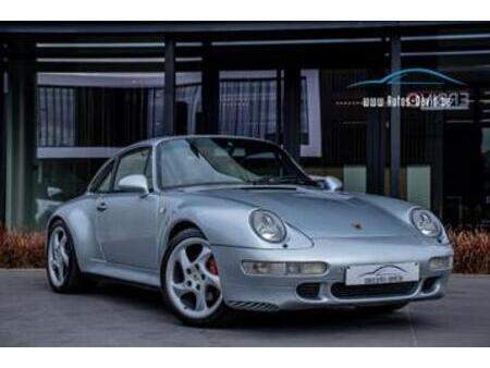 PORSCHE 993
