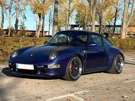 PORSCHE 993