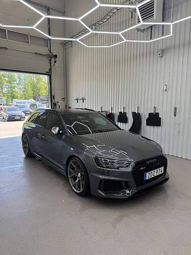 Audi RS4