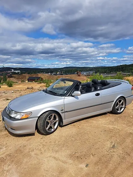Saab 9-3 — 175,000 km