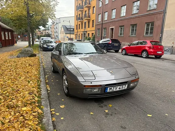 Porsche 944 — 161,000 km