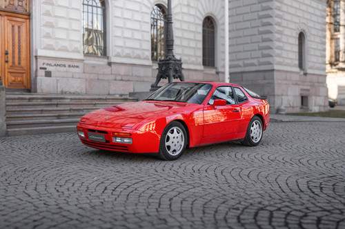 Porsche 944 Turbo | Classic Collection — 100 km