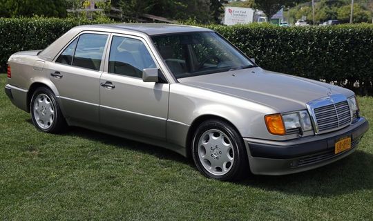 Mercedes-Benz 500E