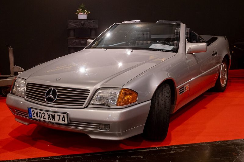 Mercedes-Benz R129